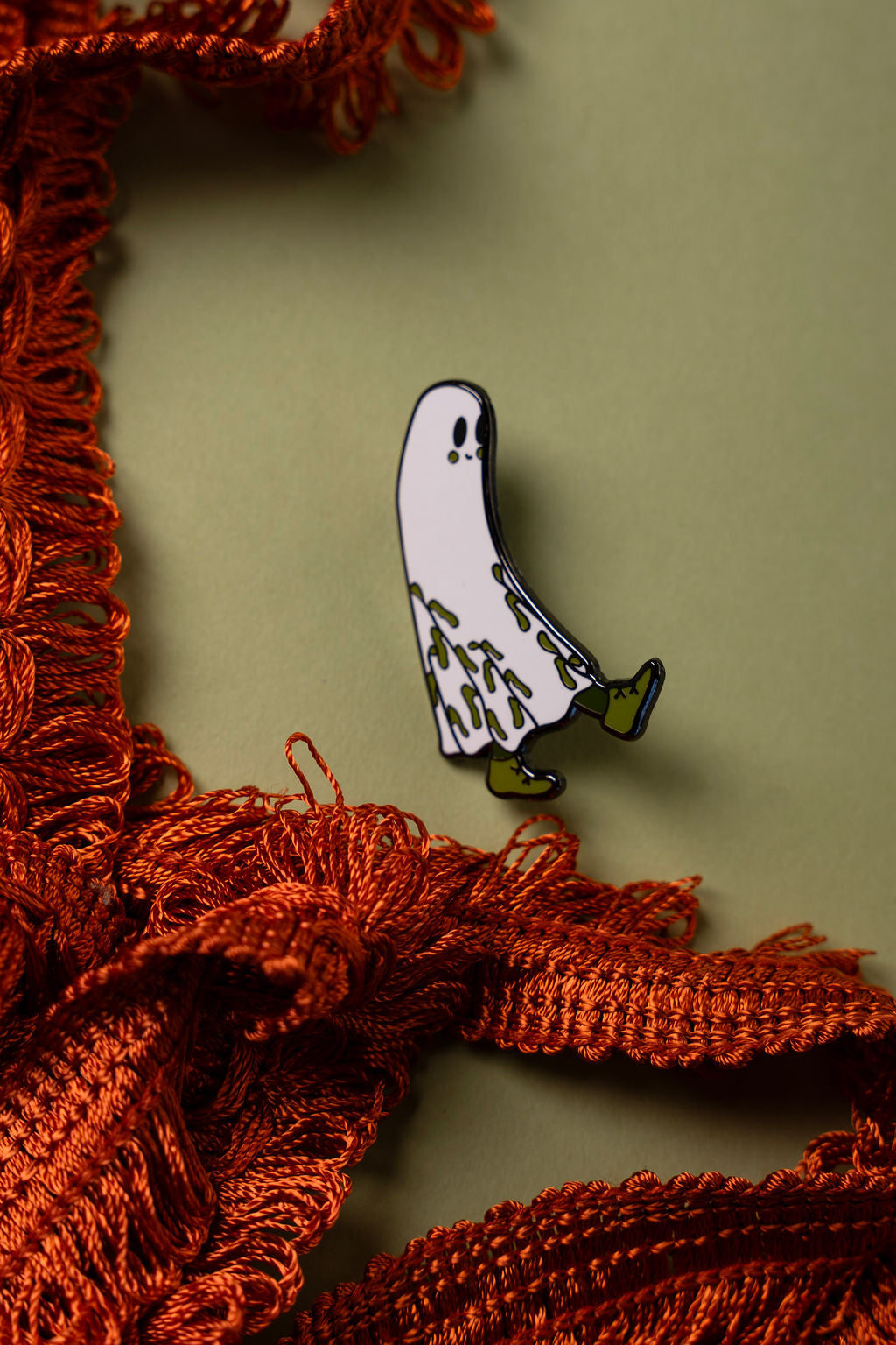 leafy ghost pin