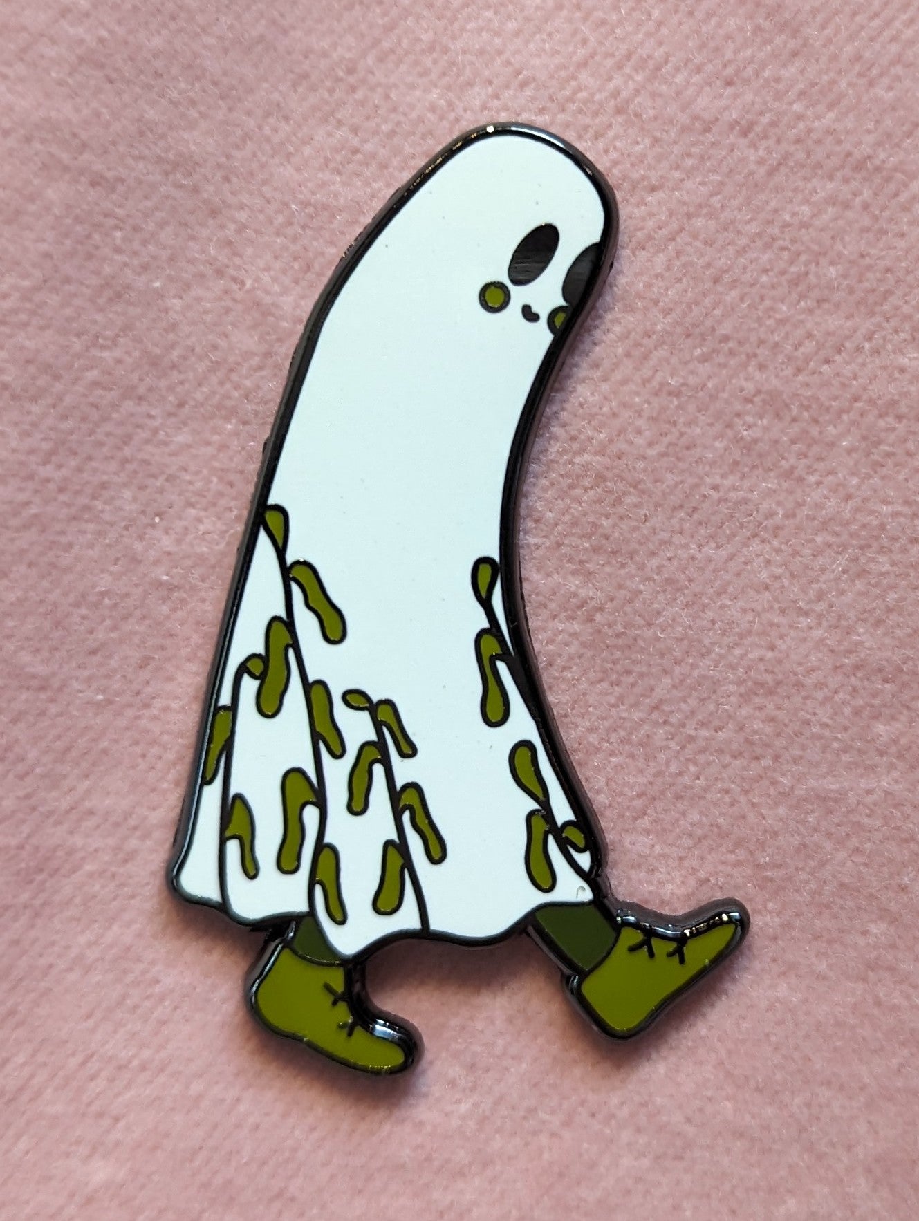 leafy ghost pin
