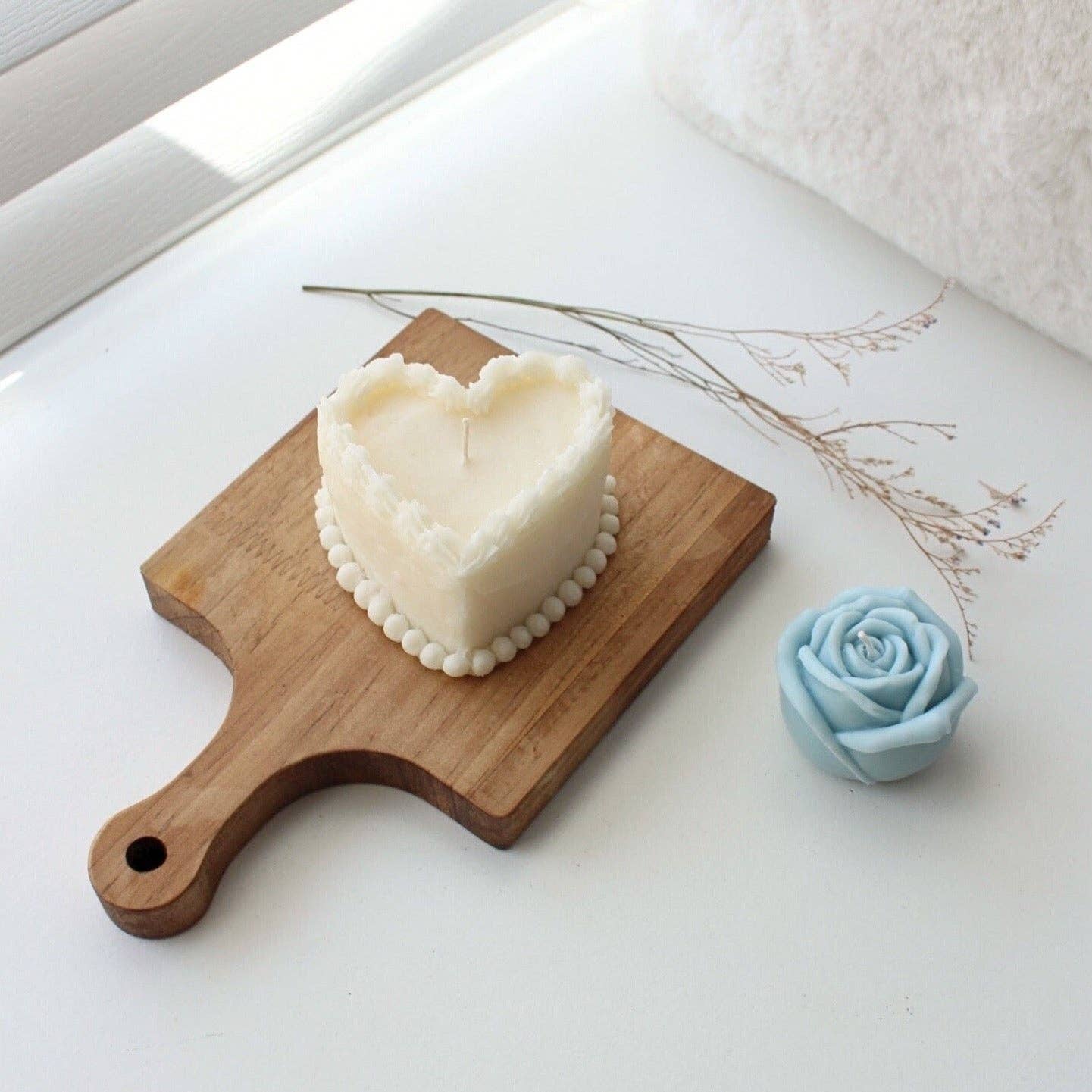 Vanilla Cake Candle: Unscented