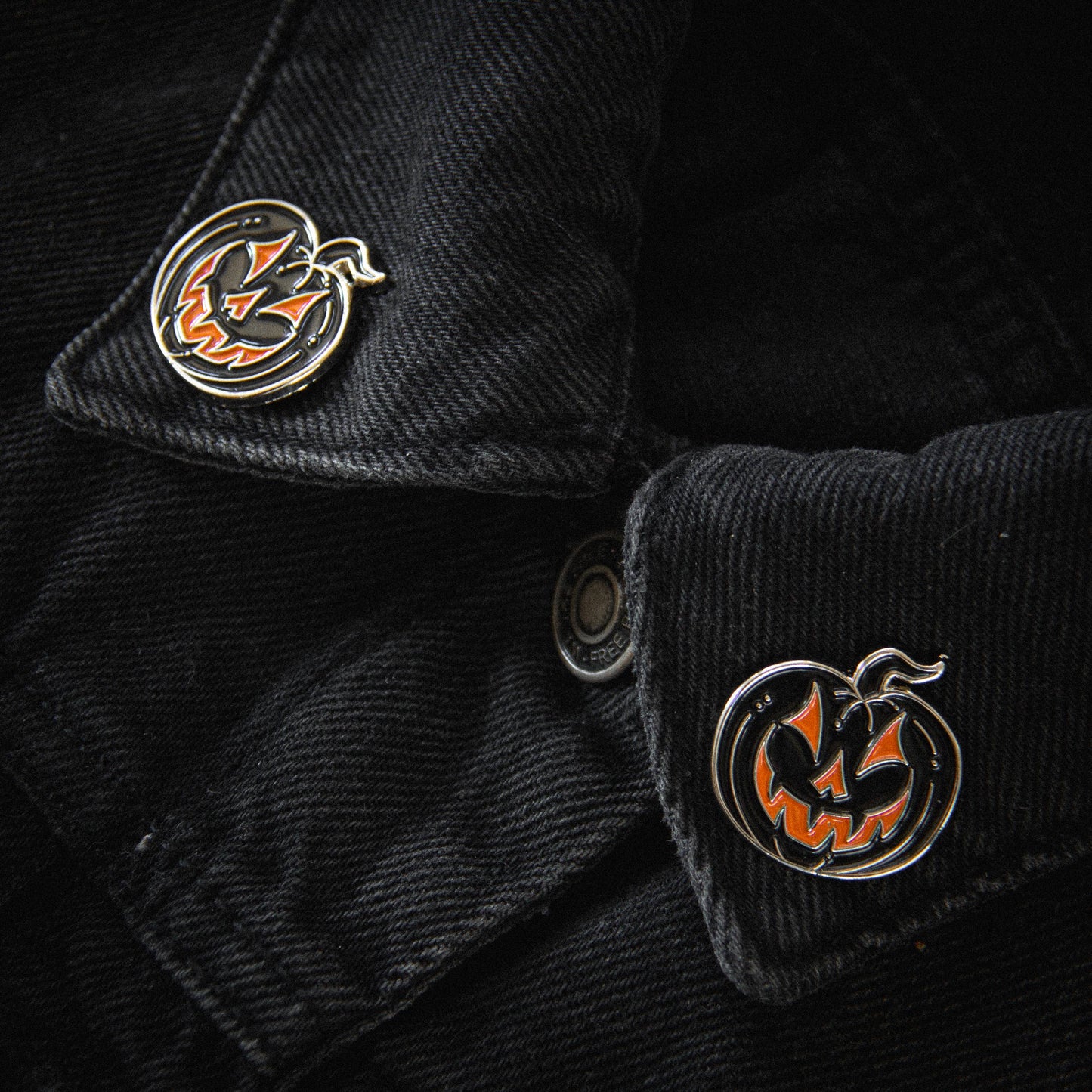 Jack-O-Lantern Collar Pin Set - Silver & Black for Halloween
