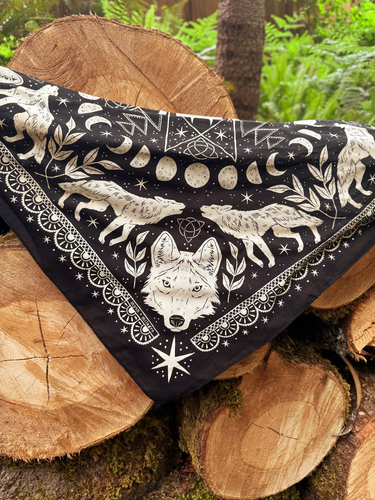 Wolf Glow in the Dark Bandana