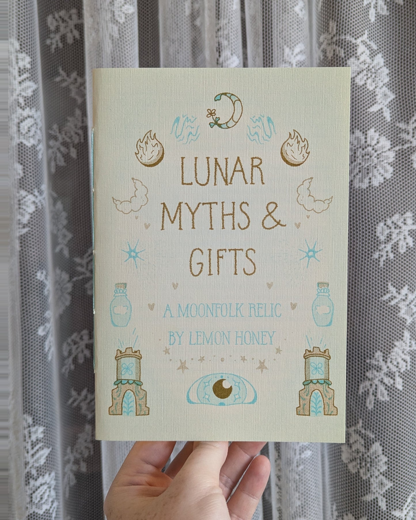 myths and gifts - a moonfolk relic