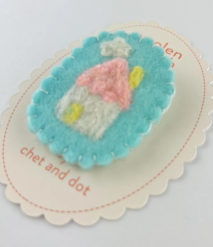 Cloud House Woolen Brooch