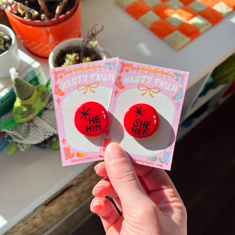 Tomato Pronoun Pin
