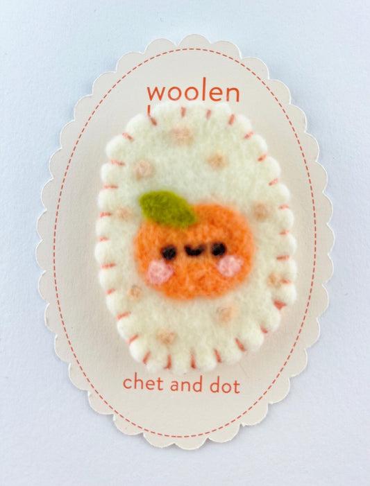 Happy Peach brooch